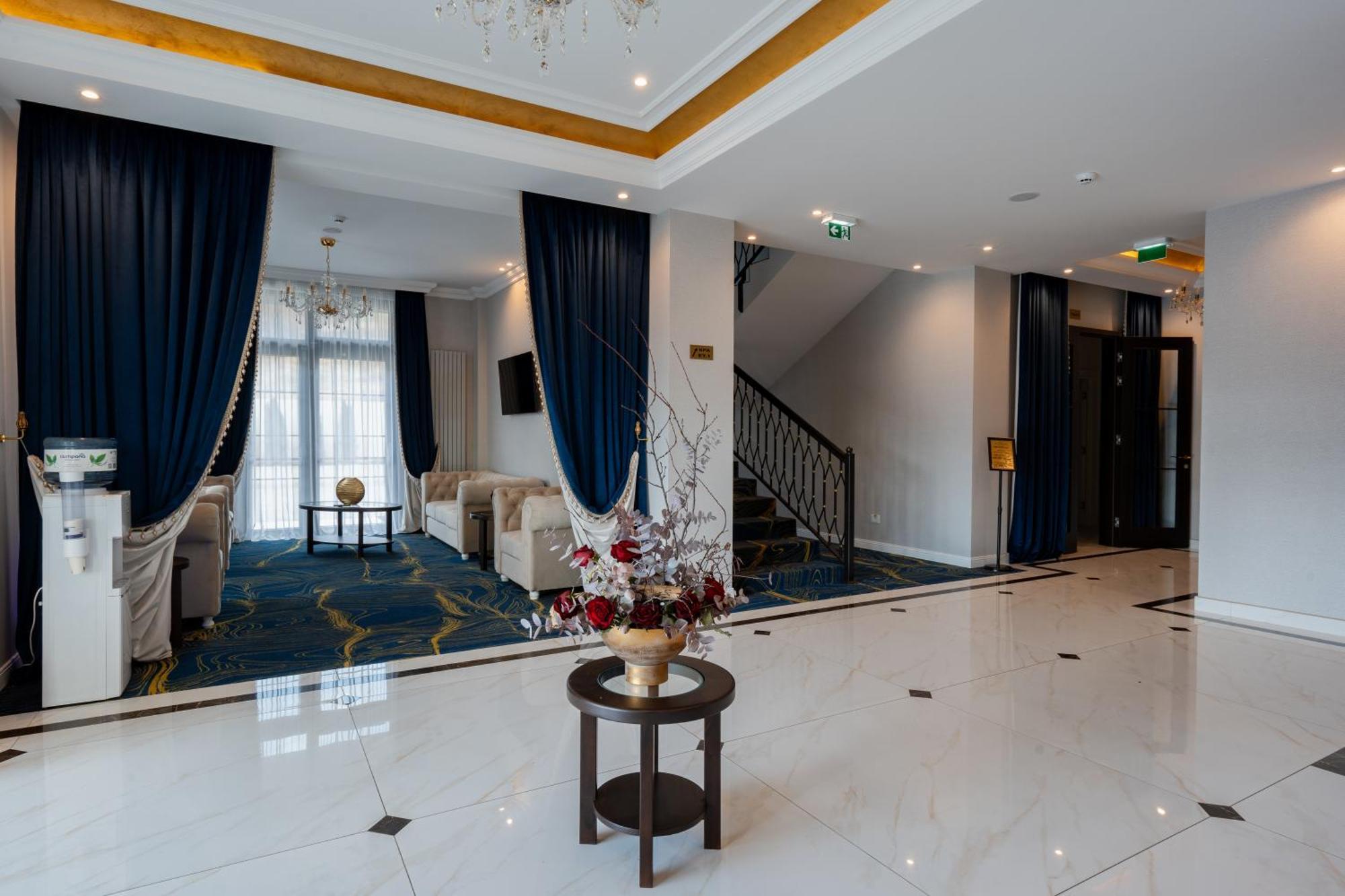 Noblesse Boutique&spa 4*