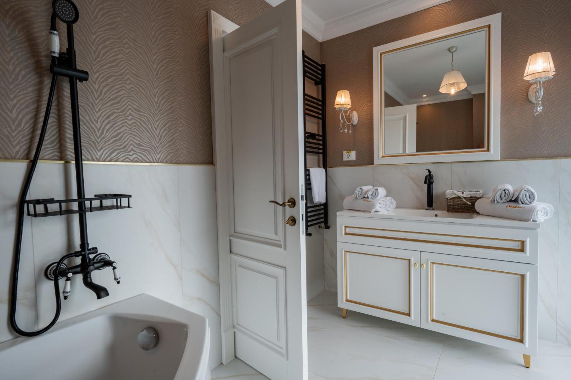 Noblesse Boutique&spa 4*